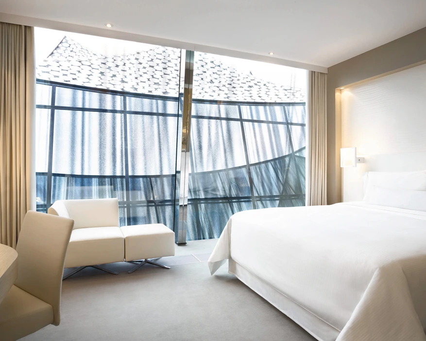 Spectacular inside and out – and already attracting guests from near and far. The Westin Hamburg Hotel is part of the Elbphilharmonie, Hamburg’s new landmark designed by Basle architectural firm Herzog & de Meuron