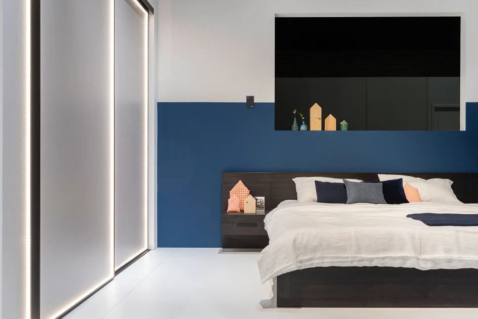 Auf der diesjährigen imm cologne inszenierte Raumplus seine Produkte und Systeme unter dem Motto "The Living Interior" und zeigte eindrucksvoll die vielfältigen Planungsmöglichkeiten durch den hohen Grad an Flexibilität 