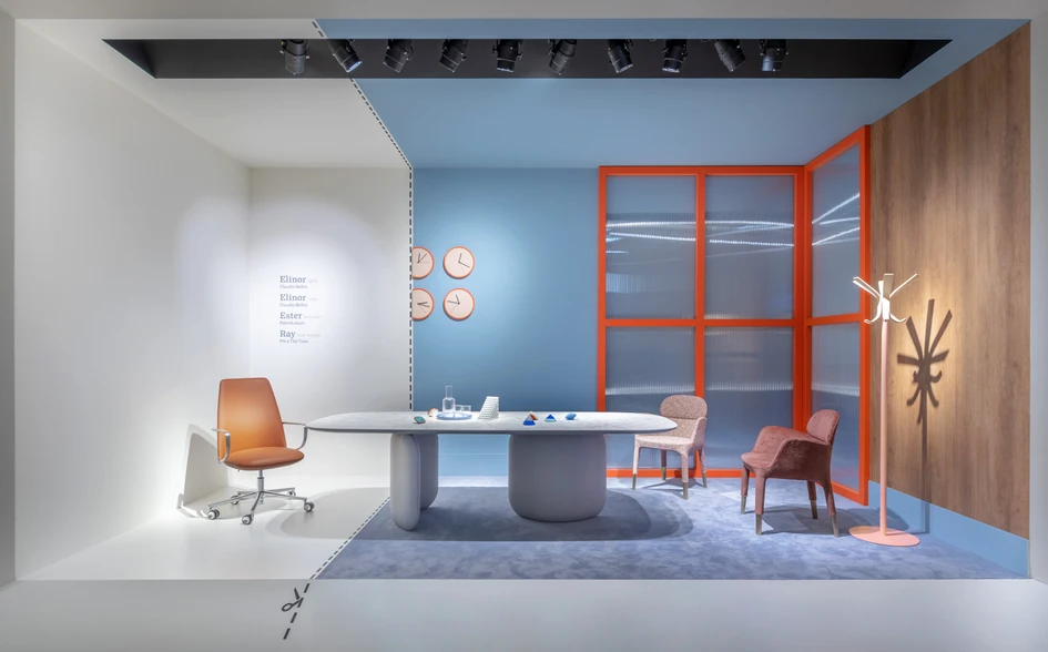 Oben: Der höhenverstellbare Arki-Tisch wurde speziell für die Anforderungen des beweglichen, modernen Arbeitsplatzes entworfen. Unten: Claudio Bellinis Elinor Tisch mit seinem lederbozogenen Gestell aus Polyurethan