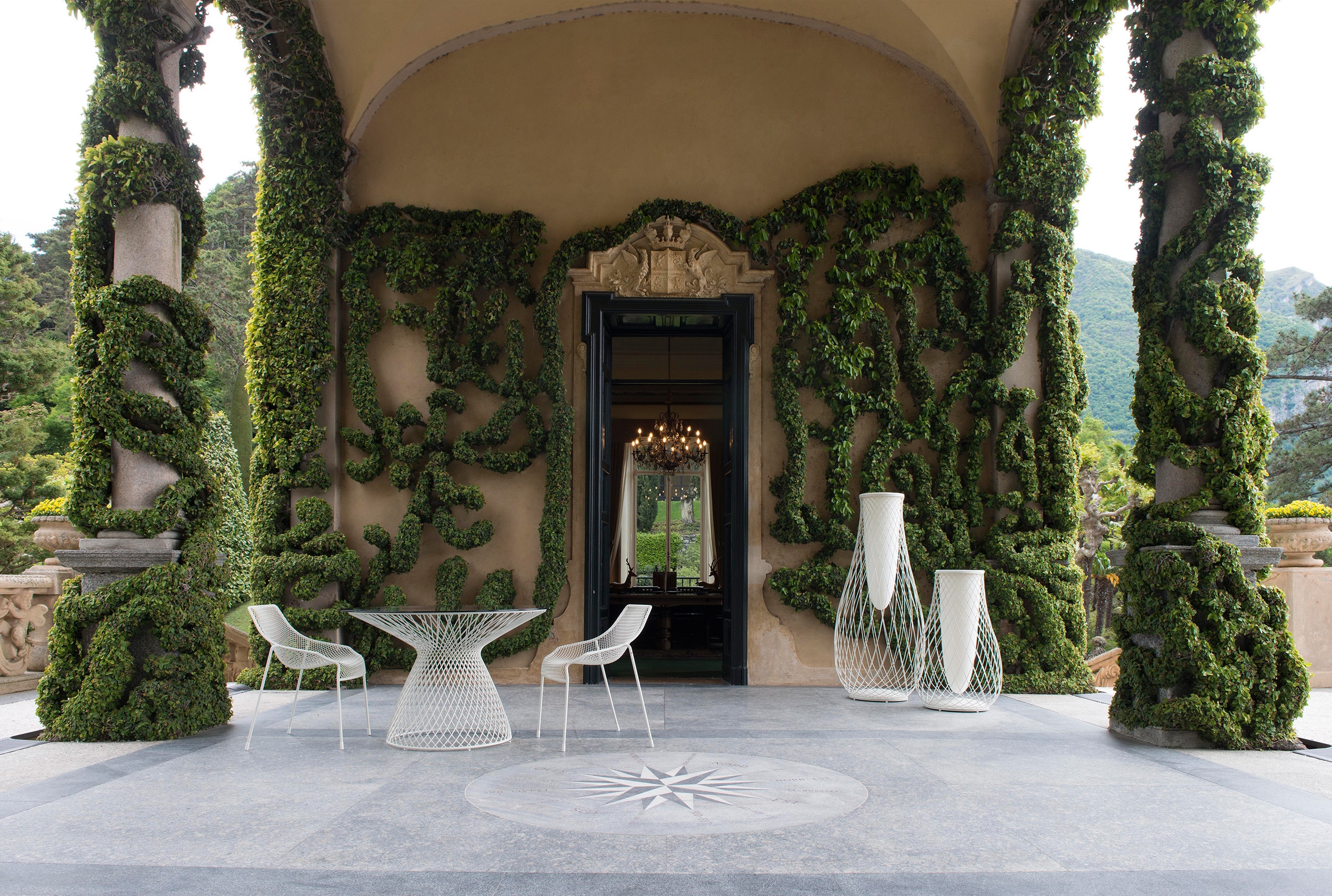 Top: The Mia collection of tables and chairs is suitable for either indoor or outdoor spaces. Above: Heaven is one of EMU’s best selling collections of steel chairs and tables