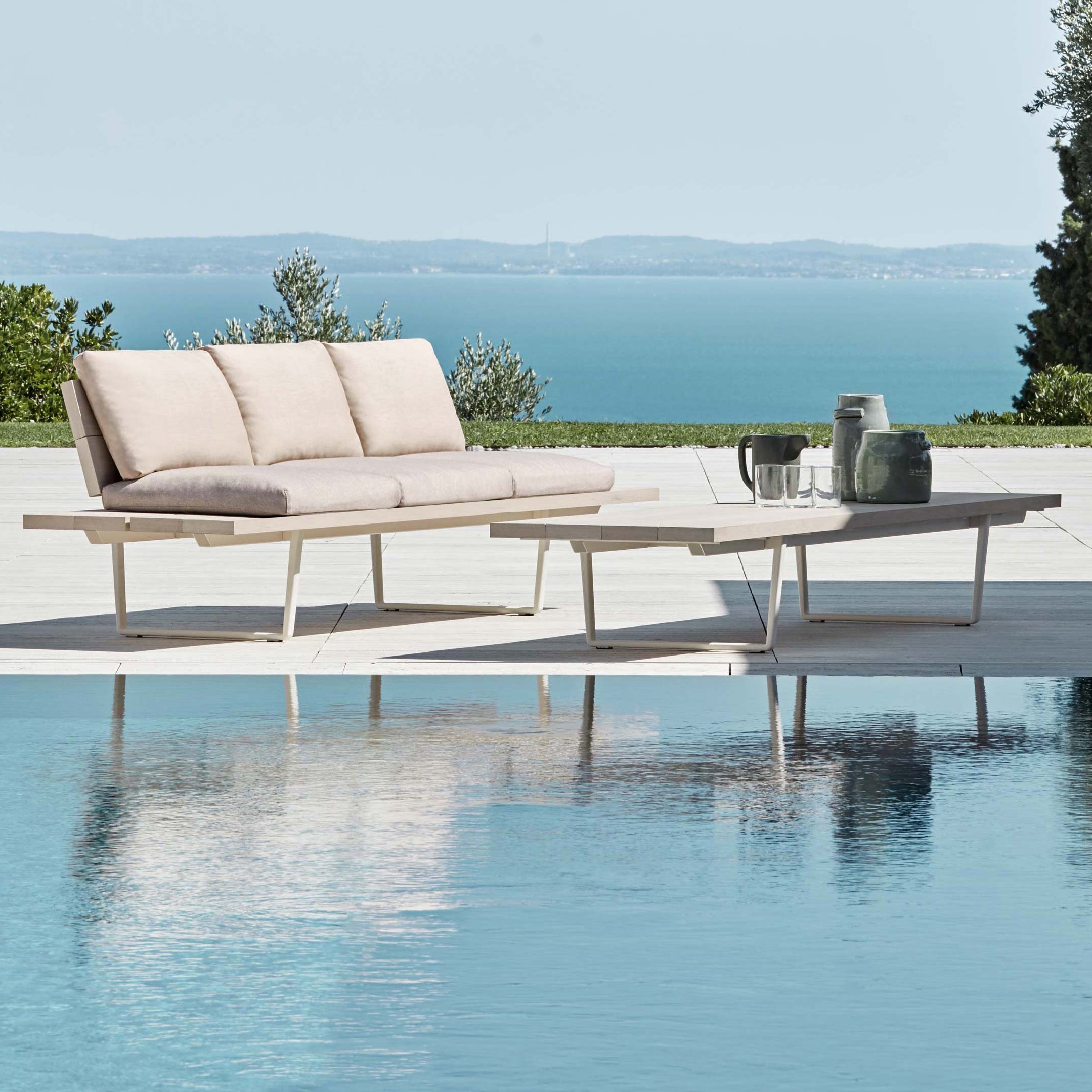 Erfahre mehr über die Geschichte Draussen zuhause: Fast Outdoor Living