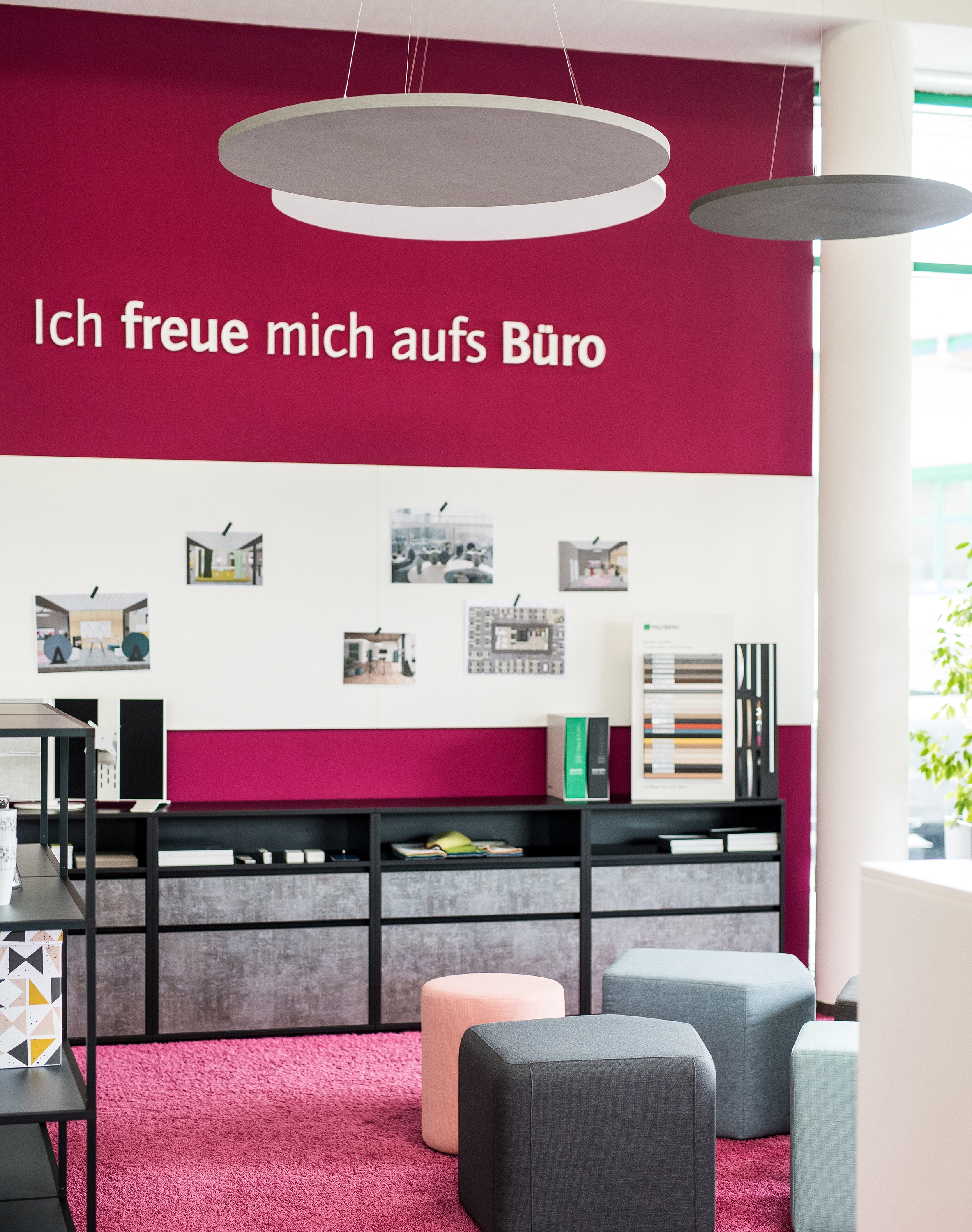 Arbeitszeit ist die neue Spasszeit. Palmberg sieht die Mitarbeiter im Zentrum einer reibungslos funktionierenden Bürolandschaft