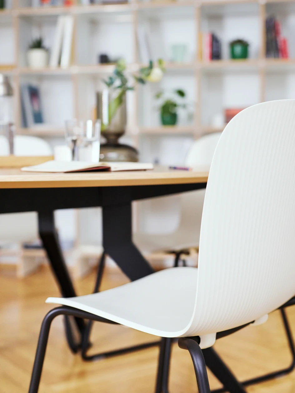 The new Cavatina seating range from Steelcase combines a humanistic approach to office design with practical flexibility