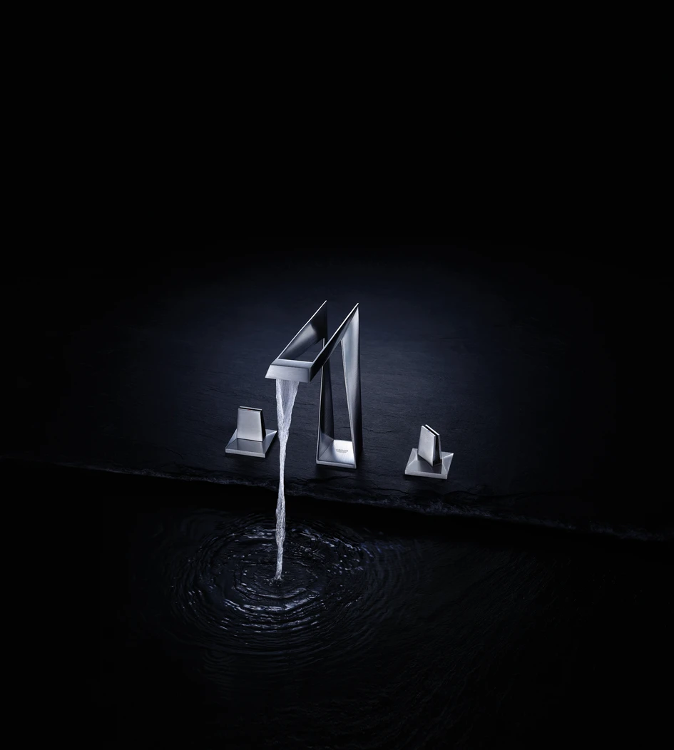 The design of GROHE Allure Brilliant Icon 3D is reminiscent of small-scale architecture. The iconic appearance is created using an innovative 3D metal printing process