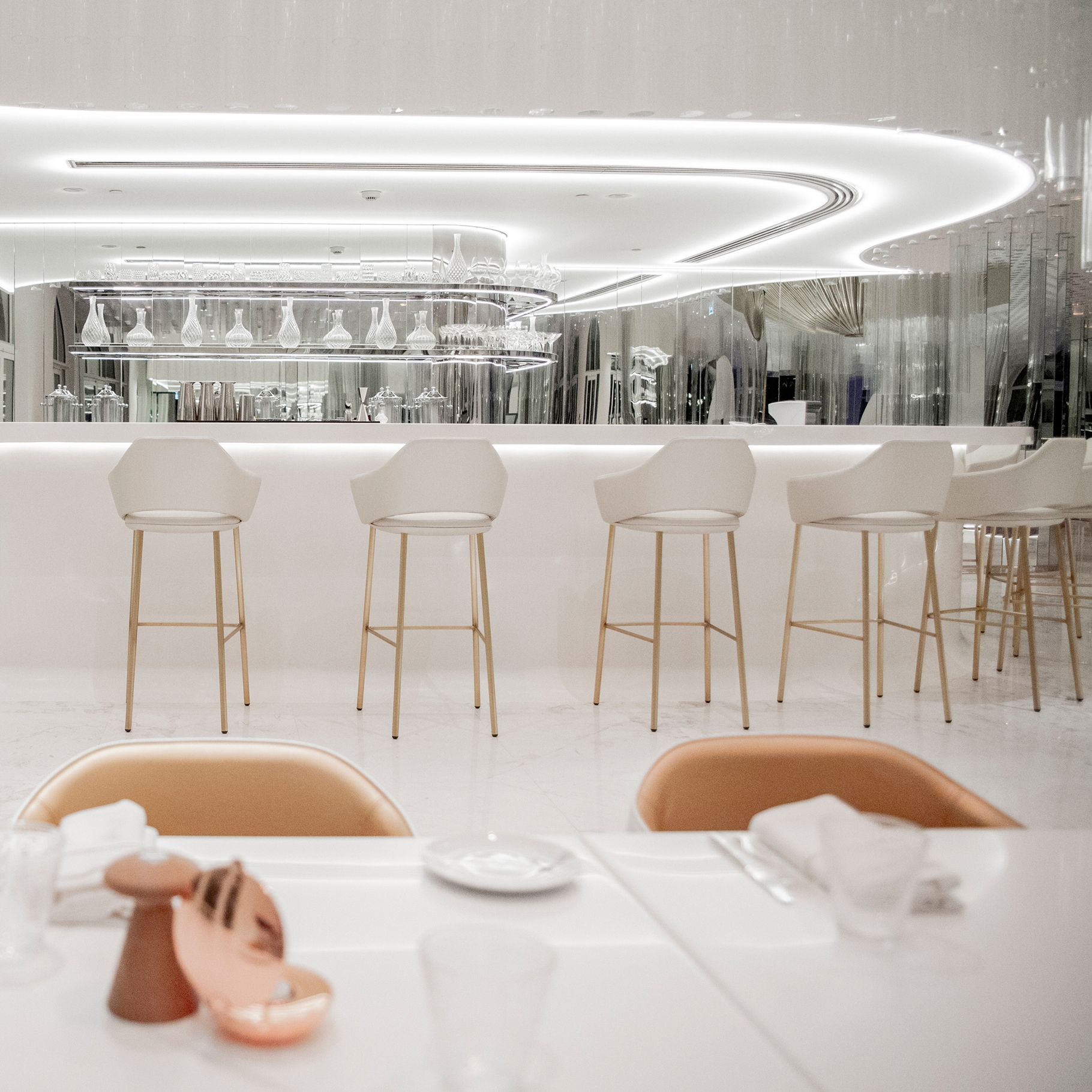 Read story Feast for the eyes: Pedrali in miX Restaurant, Dubai