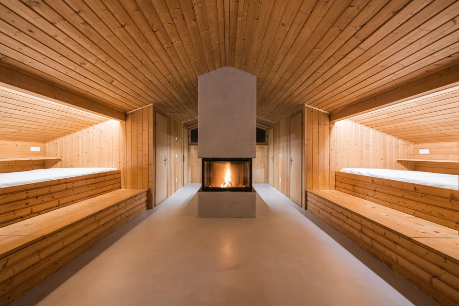 Unusual architectural solutions and creative spatial distribution are crucial to the design of Stefan Hitthaler's UFO mountain house. Photos: © Harald Wisthaler