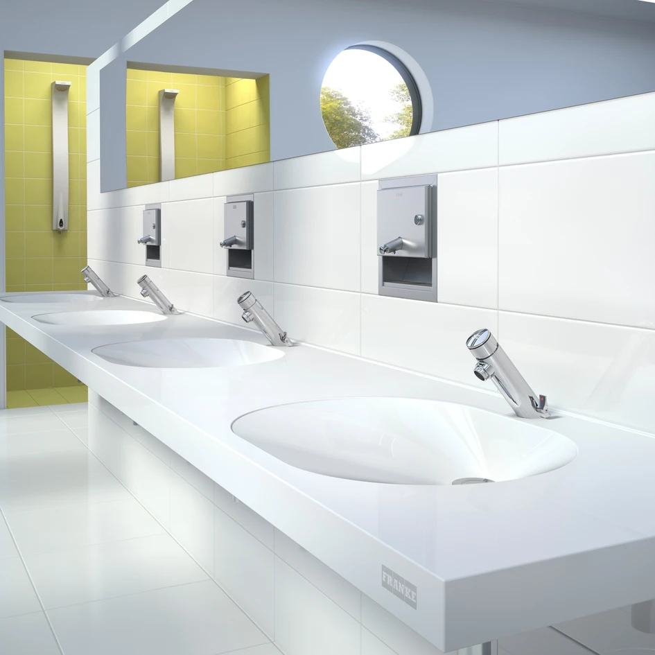 The SMARTWAVE shower panels, the F5 hairdryer with ionic technology and the angled F3 tap series represent a new generation in the sanitary sector. They translate classic Franke product lines into a new design language