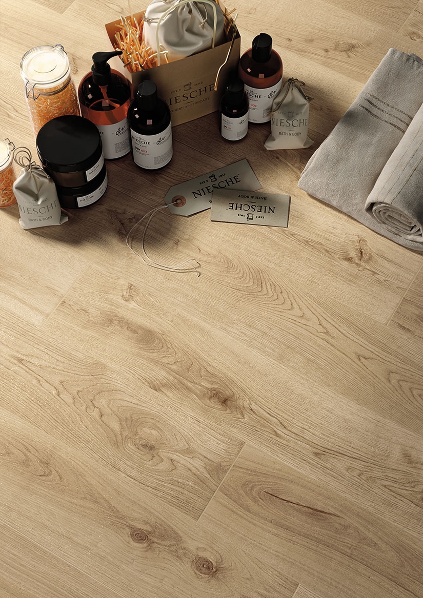 Despite their natural look, Exence’s floor tiles are also appealing in a metropolitan setting