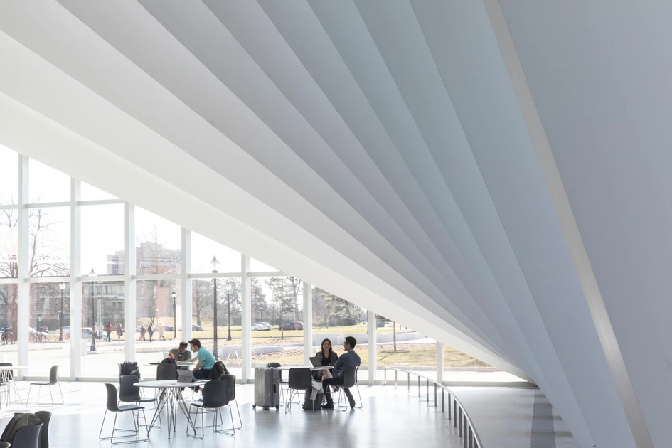 The impressive entrance lobby at the Isenberg School of Management Business Innovation Hub by Bjarke Ingels Group. Photo: Laurian Ghinitoiu