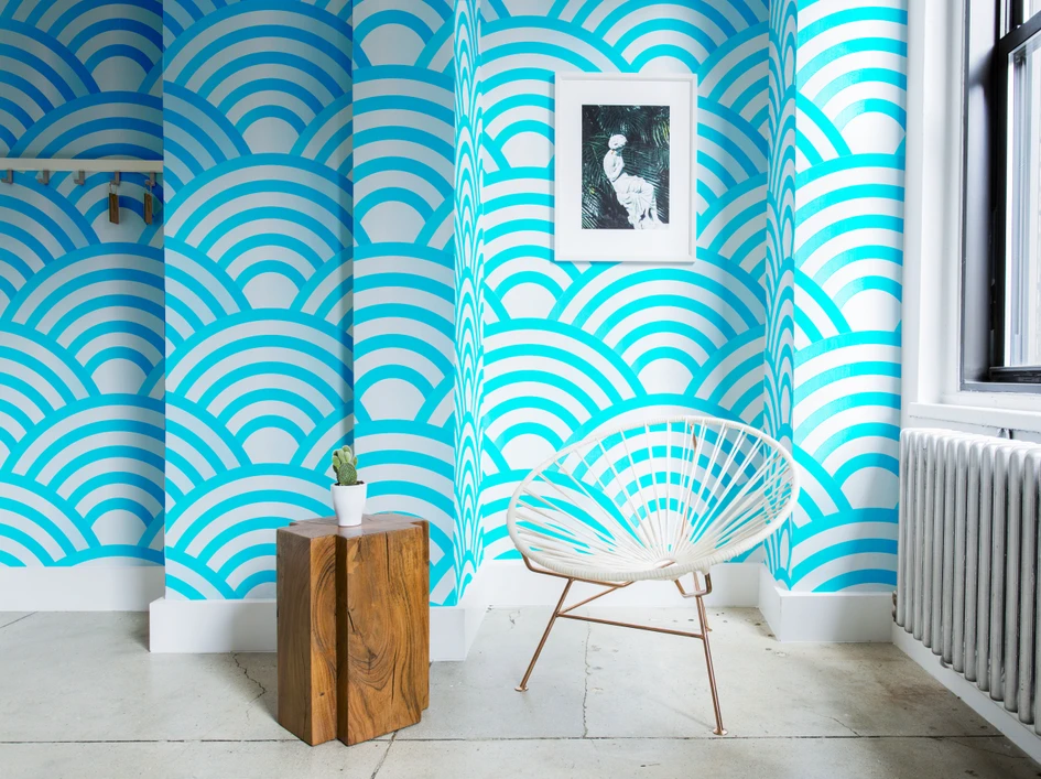 Simple, bold patterns (above) can provide a room with a strong character, but DPF 4200’s repositionability makes pattern matching more complex designs (top) simple as well