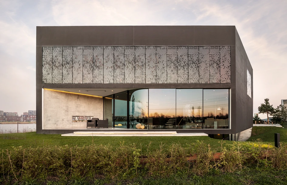 Sky-Frame specialises in frameless windows and sliding doors that can be used to create a seamless transition between inside and outside