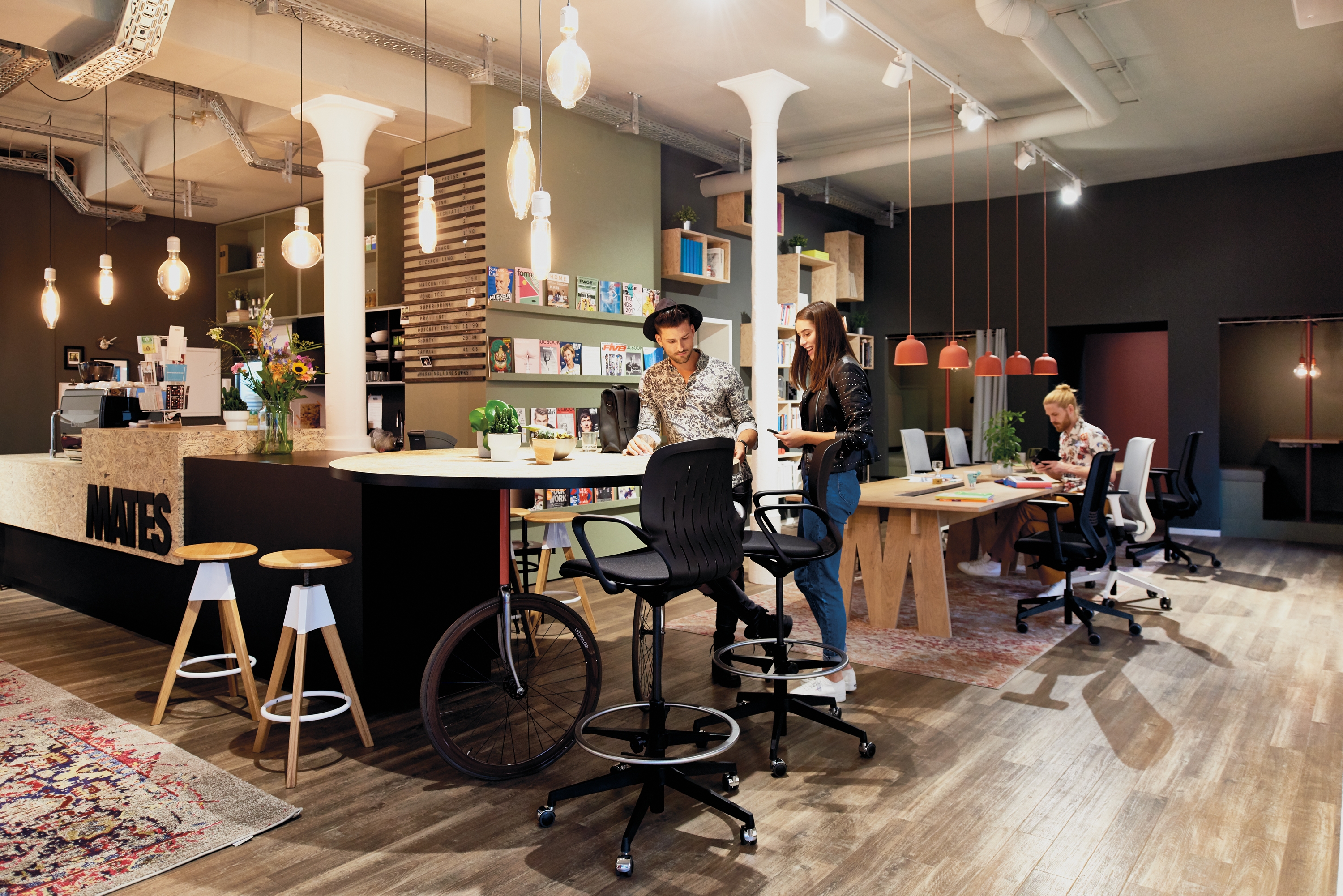 The to-sync meet visitor chairs and to-sync cowork conference chairs round out the Trendoffice portfolio, offering the right model for each different working environment