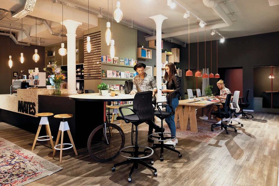 The to-sync meet visitor chairs and to-sync cowork conference chairs round out the Trendoffice portfolio, offering the right model for each different working environment