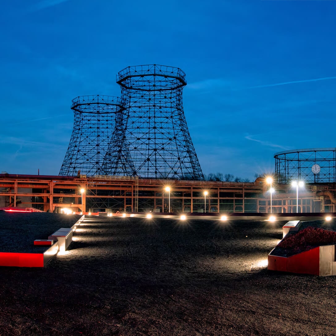 Lire l’histoire Linea Light Group – Éclairage Industriel & Urbain