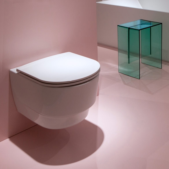 Leggi la storia Give pee a chance: save! from Laufen