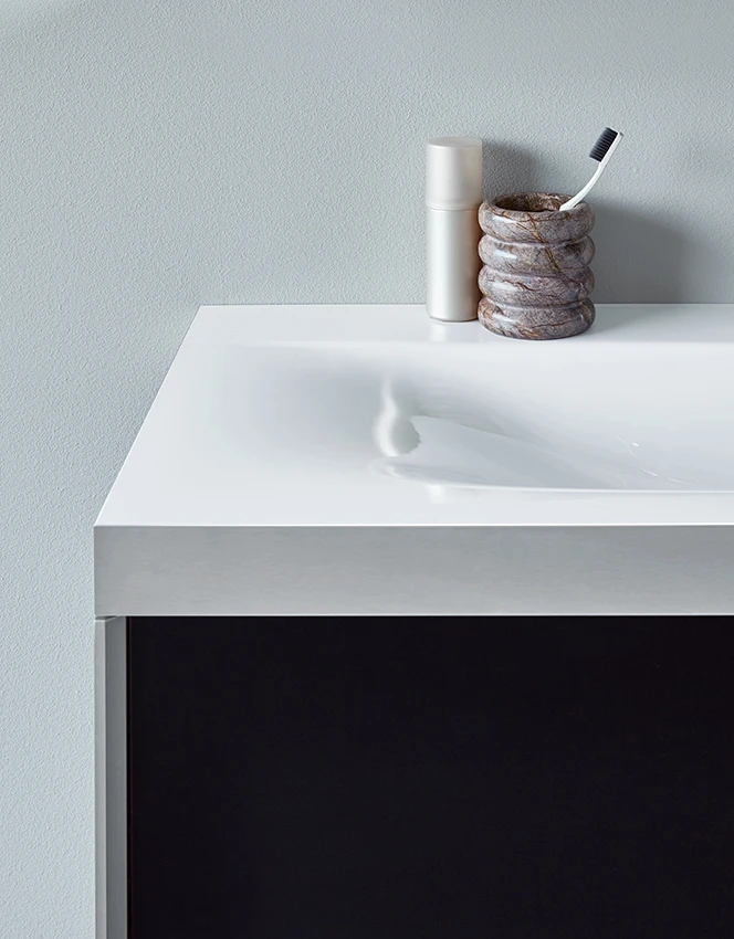 Edler Farbkontrast und nahtlose Übergänge: die neue Serie Viu und XViu von Duravit