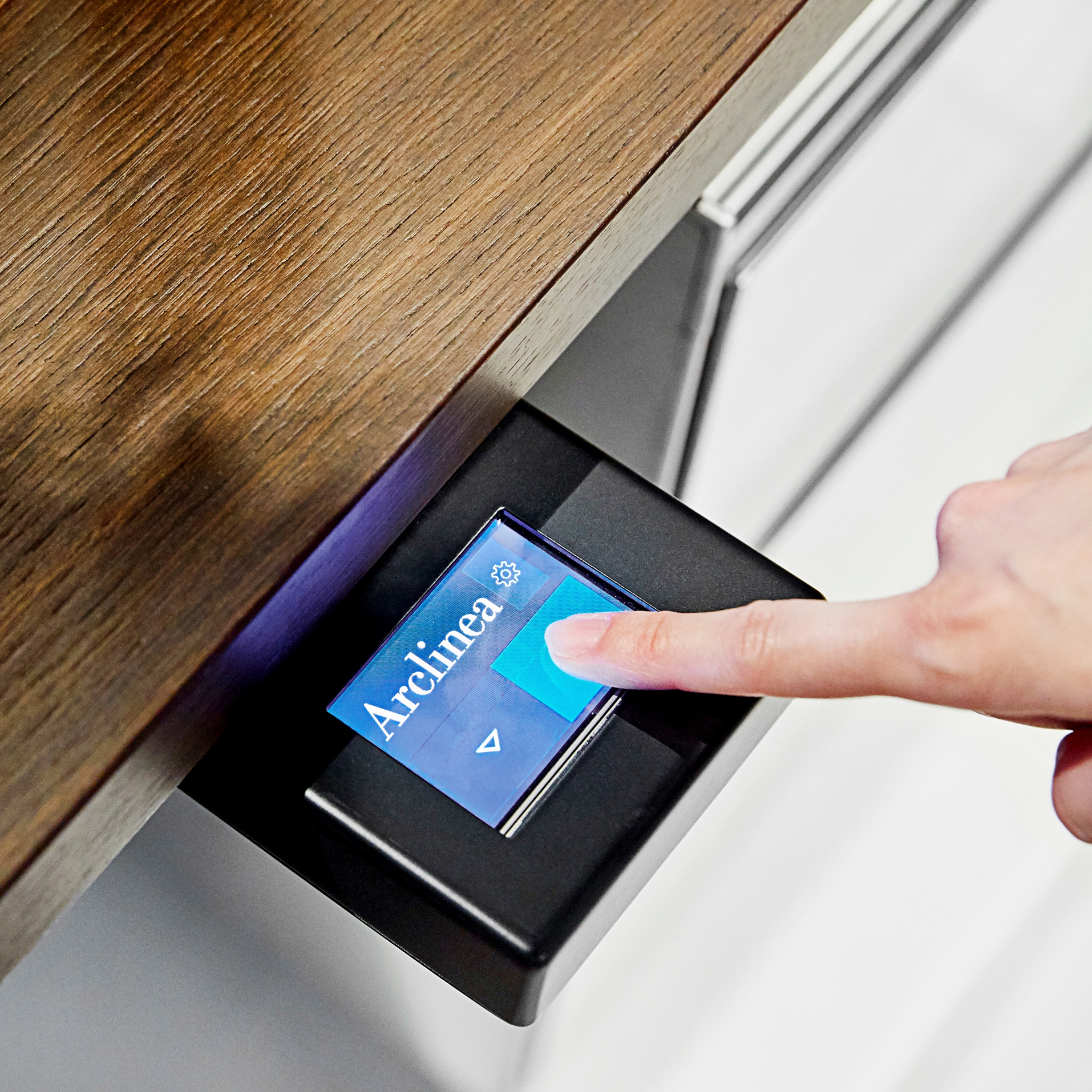 Erfahre mehr über die Geschichte Restart: Arclinea