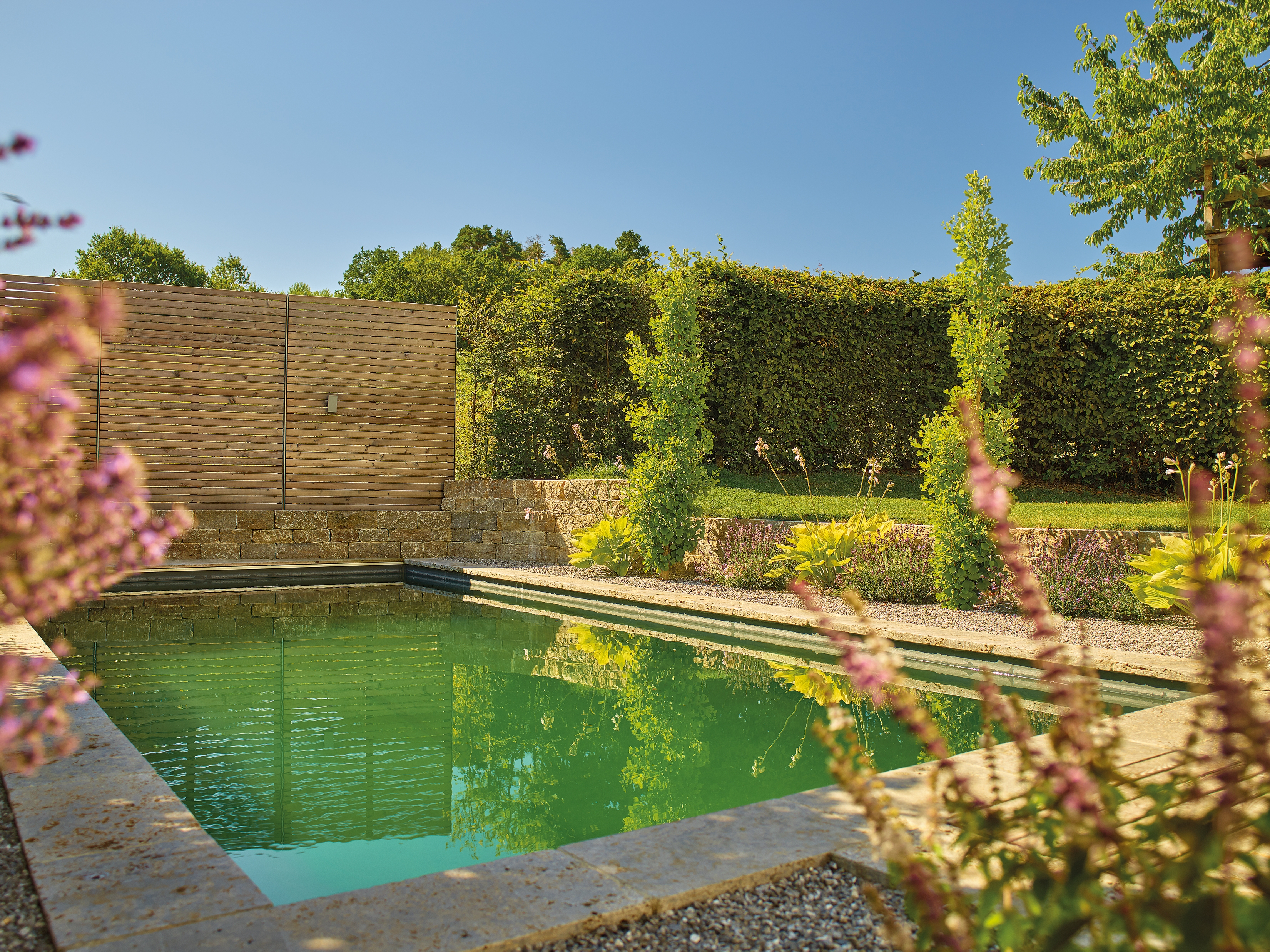 Interplay of architecture and nature: gardens offer undreamt-of design possibilities to create a place for oneself and one's family that promises peace, recreation and relaxation