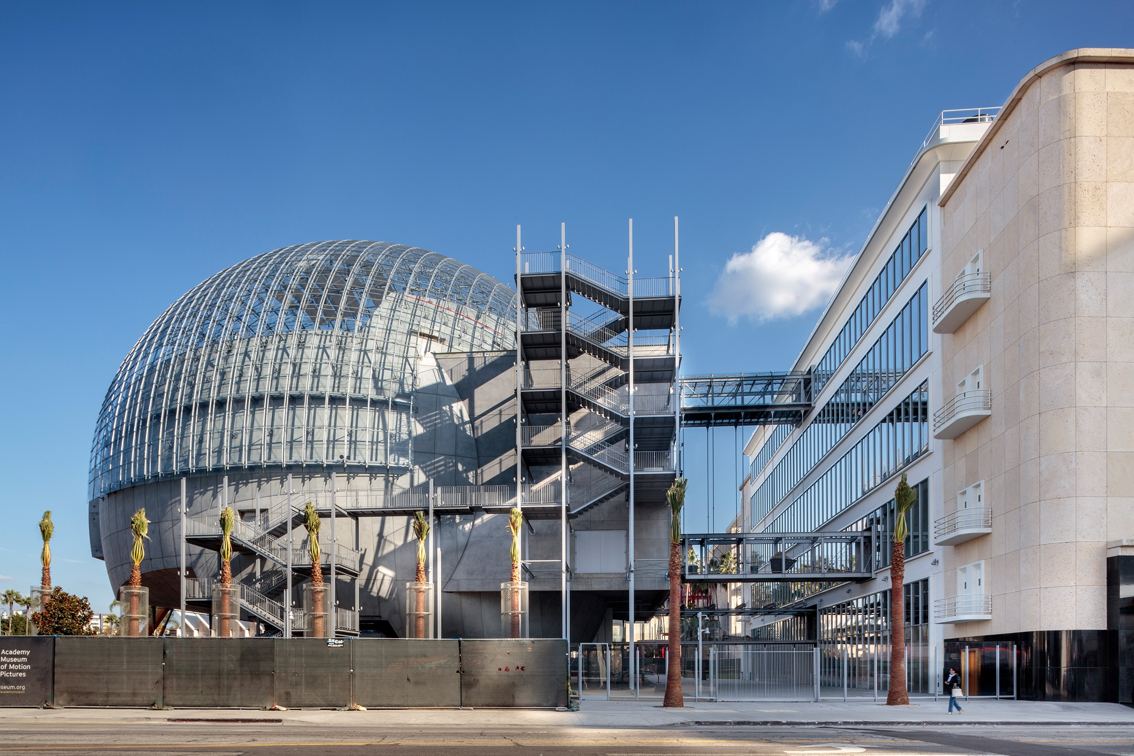 Saflex Structural PVB interlayer not only ensures the dome's flawless appearance, but protects the glass panels against delamination, safeguarding its structural integrity and transparency. Photos: © Renzo Piano