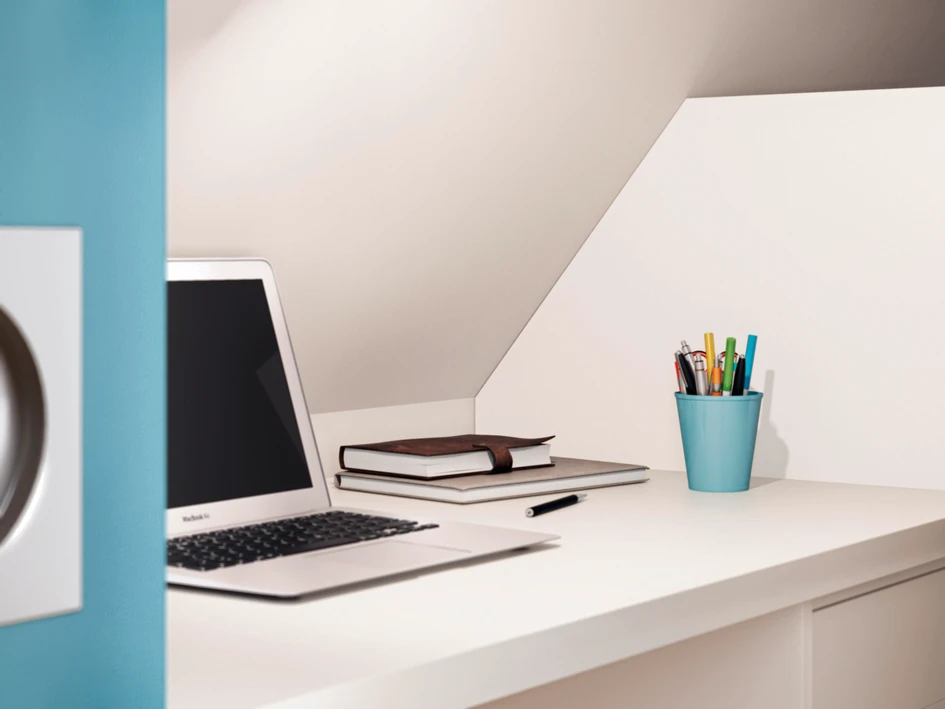 Homeofficelösung für die Dachschräge. Copyright raumplus®