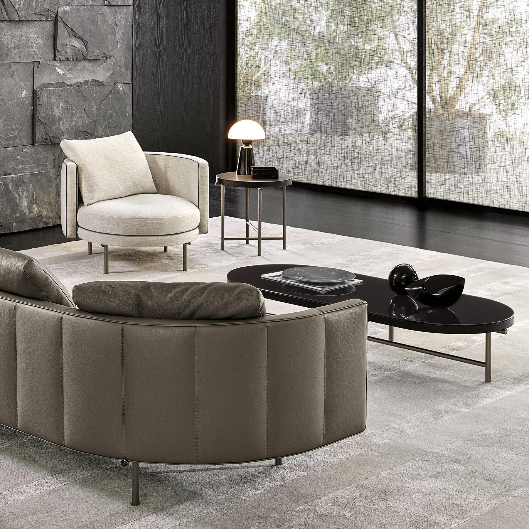 Read story Fits like a glove: Minotti