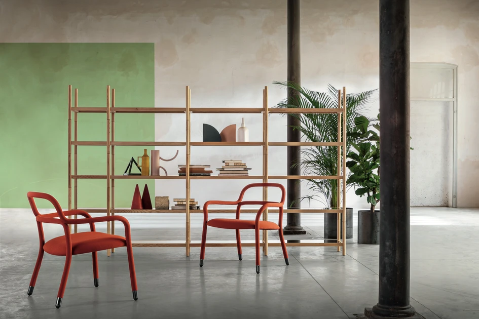 Seen here in lacquered ash, the backless Siena bookcase provides a natural room divider. Changeable combinations of complementary objects can then be utilised to create or amend the atmosphere of a space