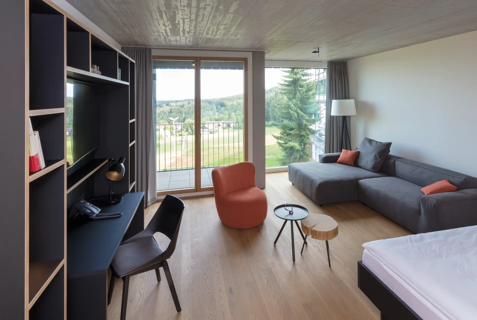 Design and nature in dialogue: The Karlsruhe architectural office Archis has created a melange of urban style and Black Forest atmosphere in the extension and new concept of the Hotel Fritz Lauterbad, Germany