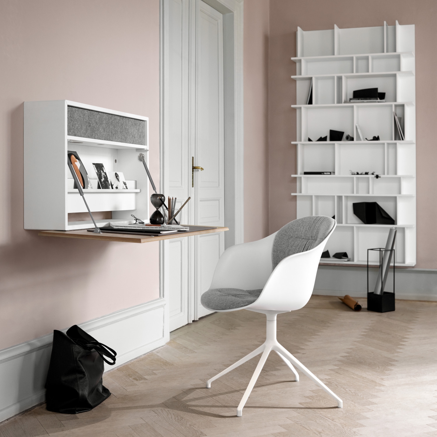 Leer la historia Home is where... my office is: BOCONCEPT