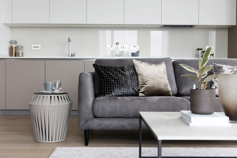 Victory Plaza in Stratford, East London, is a build-to-rent residential complex in the former Olympic athlete’s village. BoConcept has furnished the 482 apartments