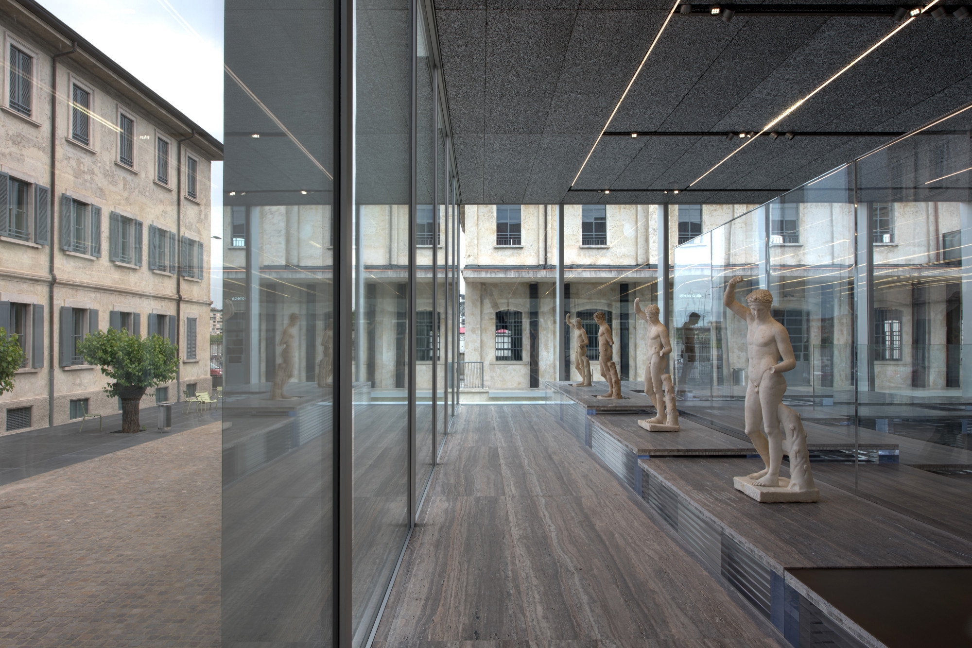 Basilica in Algiers (top). Photo: © Nadir Djama. Fondazione Prada in Milan (above). Photo: Lucas Goy