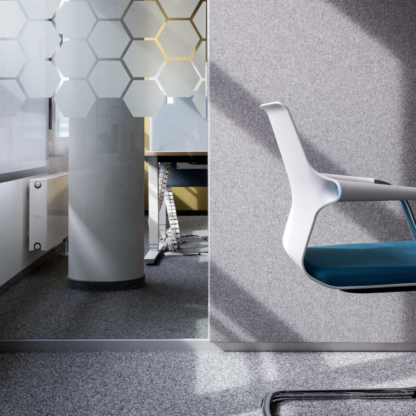 Leer la historia Safe space: LINDNER