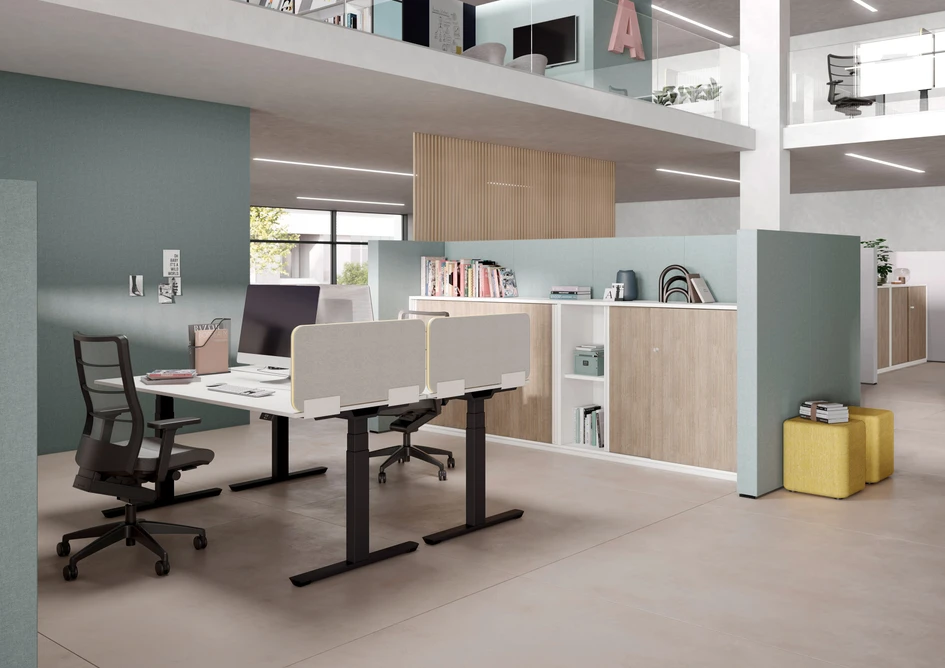 CLAMP walls are robust, can be fitted with power outlets and are available in different heights, so can thus be individually adapted both functionally and visually