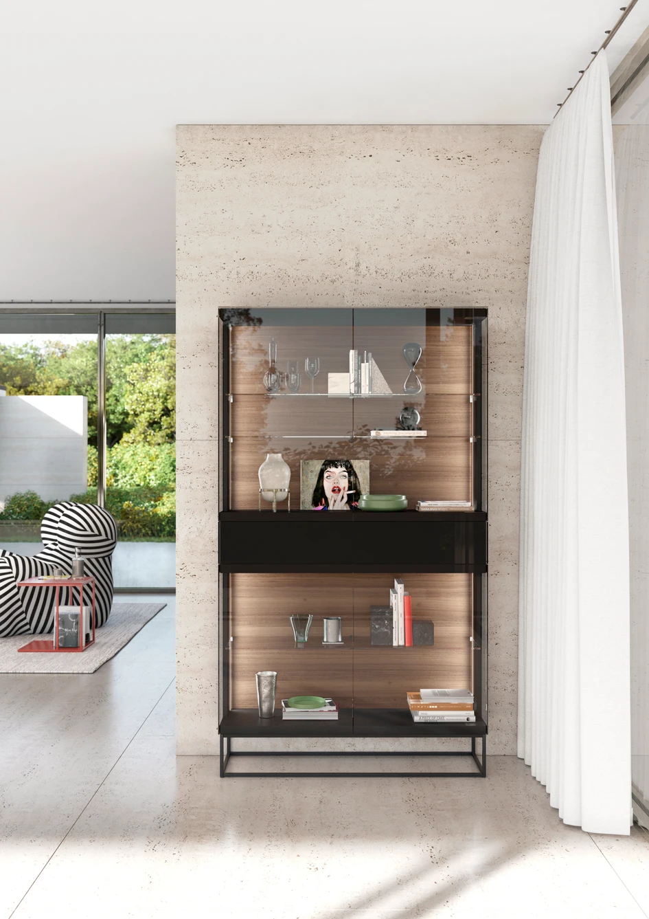 Diversity of product lines: This glass cabinet is also part of the SOMA family