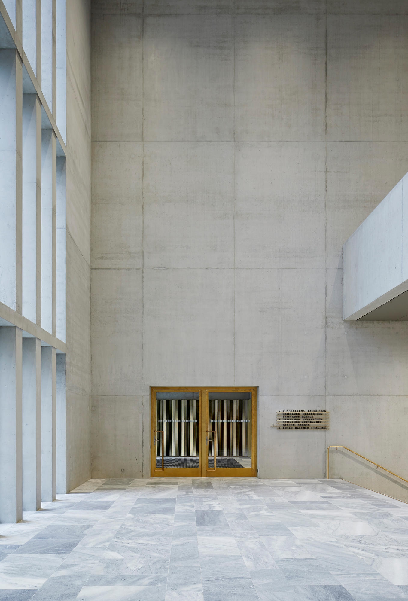 アート・デザイン・音楽 David Chipperfield : Essentials David Chipperfield : Essentials