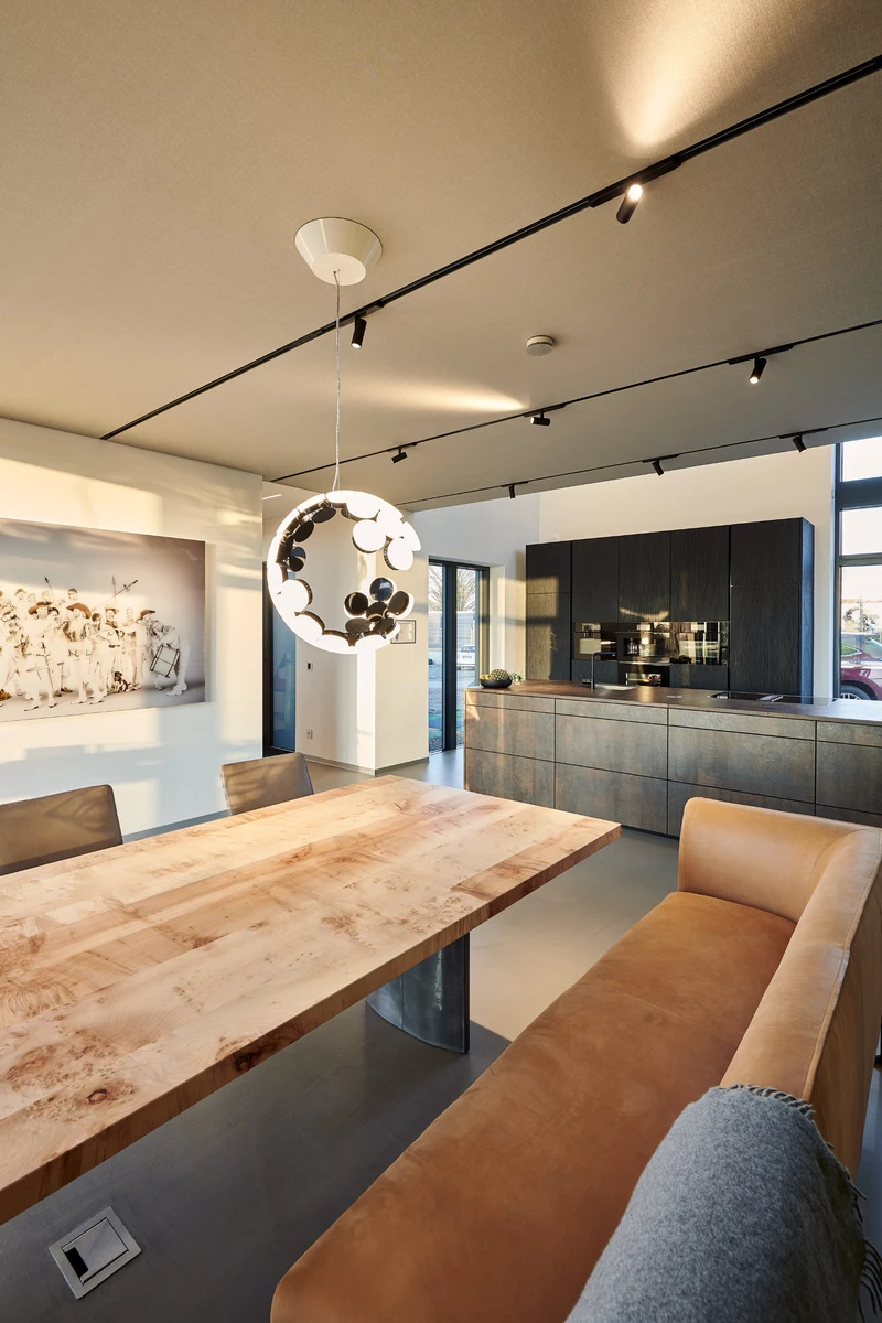 Introducing Scopas: the eye-catching luminaires by Scottish designer Neil Poulton look different from every perspective, while the A.24 system spotlights are more discreet