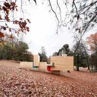 Five Fields Play Structure / Matter Design + FR|SCH. Image Courtesy of Matter Design + FR|SCH