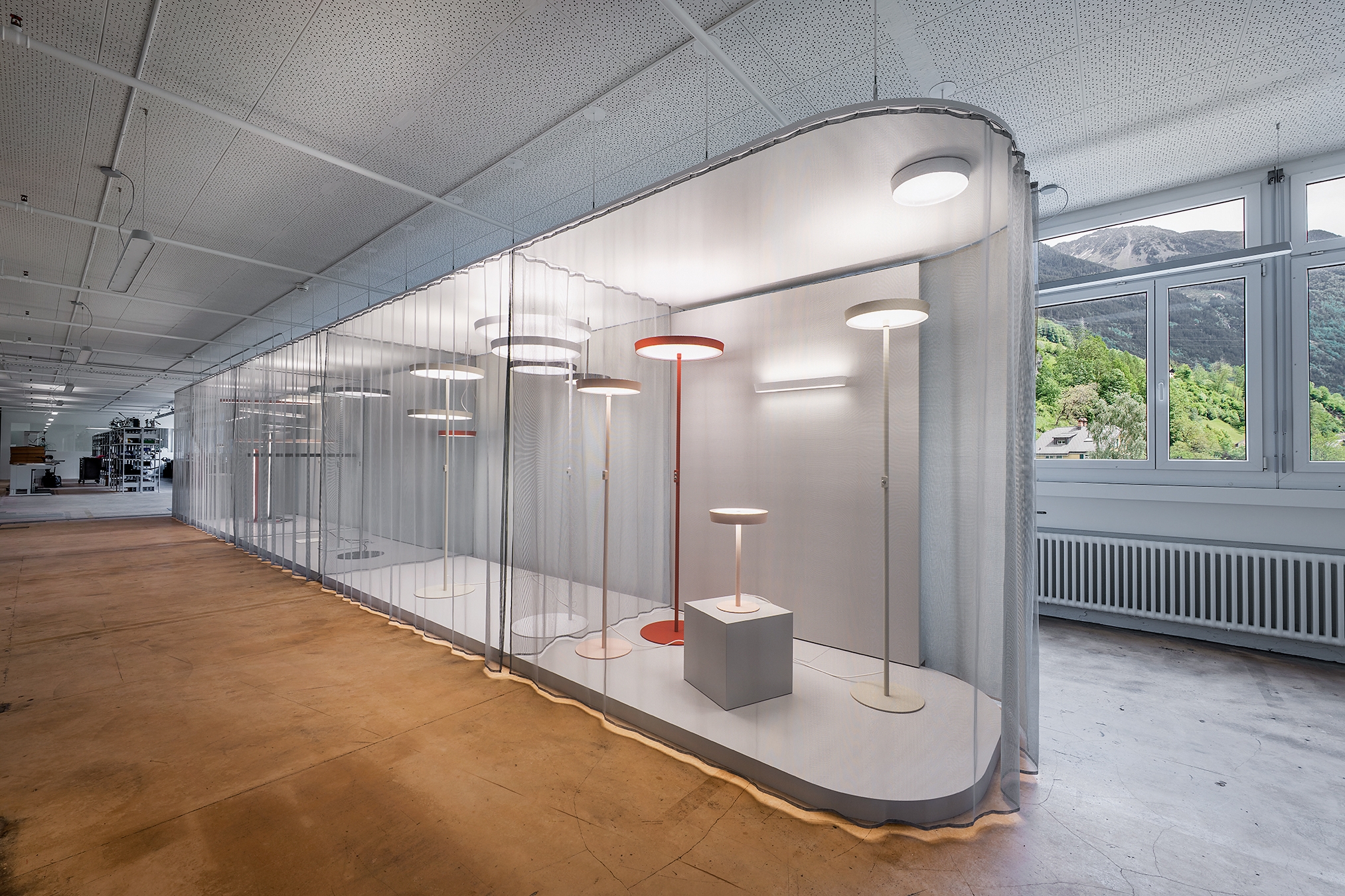 Statement: Der Showroom im ehemaligen Therma-Areal in Schwanden zeugt von Offenheit und Eleganz