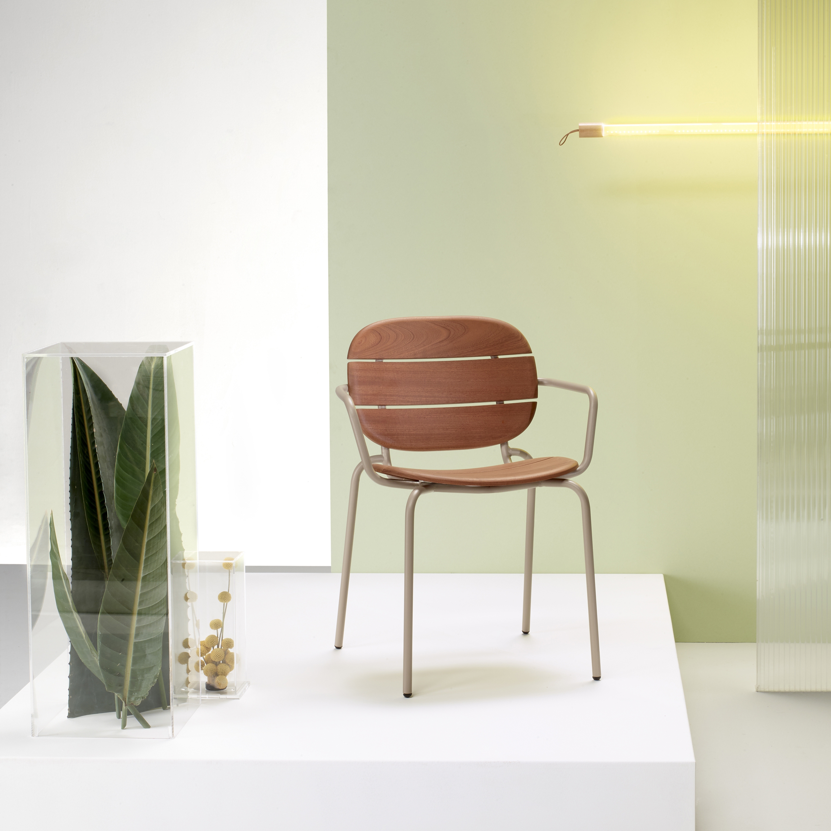 Erfahre mehr über die Geschichte Einer für alle: S•CAB