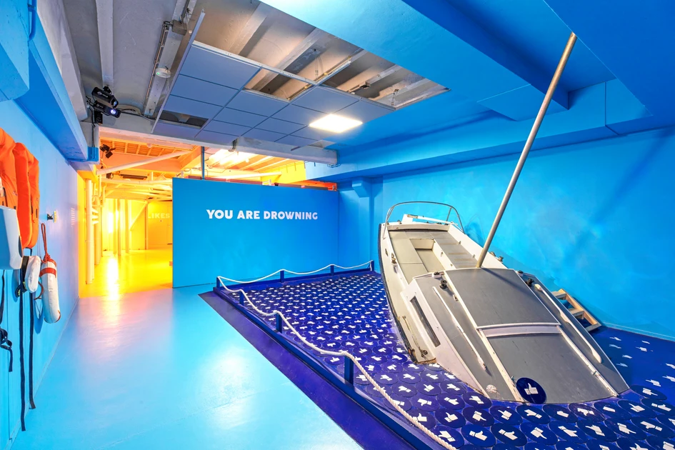 The Rockfon Color-all range can be custom-matched to a colourful interior concept for maximum impact and improved acoustic atmosphere