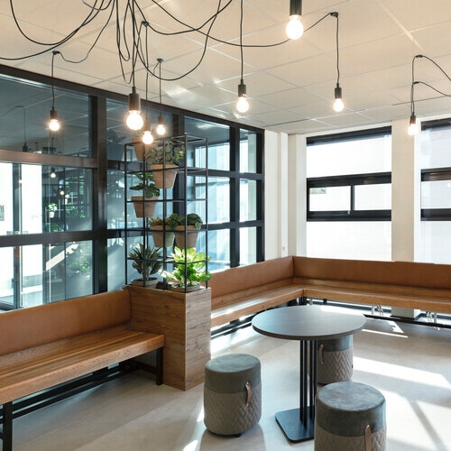 Leggi la storia Setting the tone: Rockfon