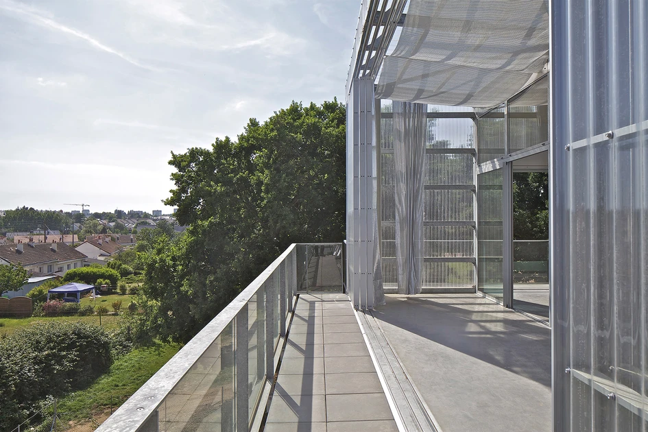 53 Semi-Collective Housing Units / Lacaton & Vassal. Image: Courtesy of Philippe Ruault