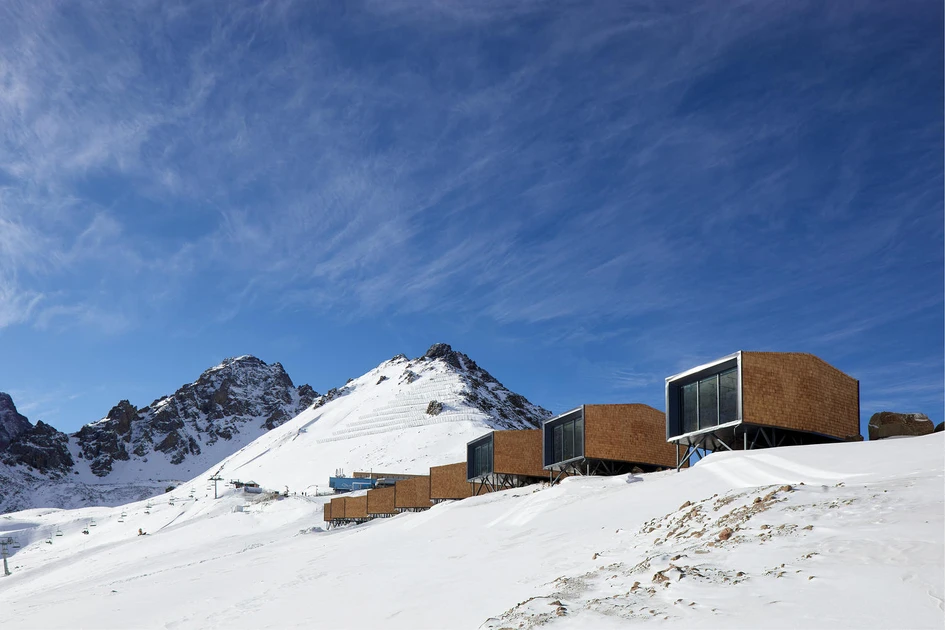 The Tenir Eco Hotel, a modular glamping complex designed by architectural office Levelstudio and located In the mountains just south of the Kazakh capital Almaty. Photo: Miras Ibraimov