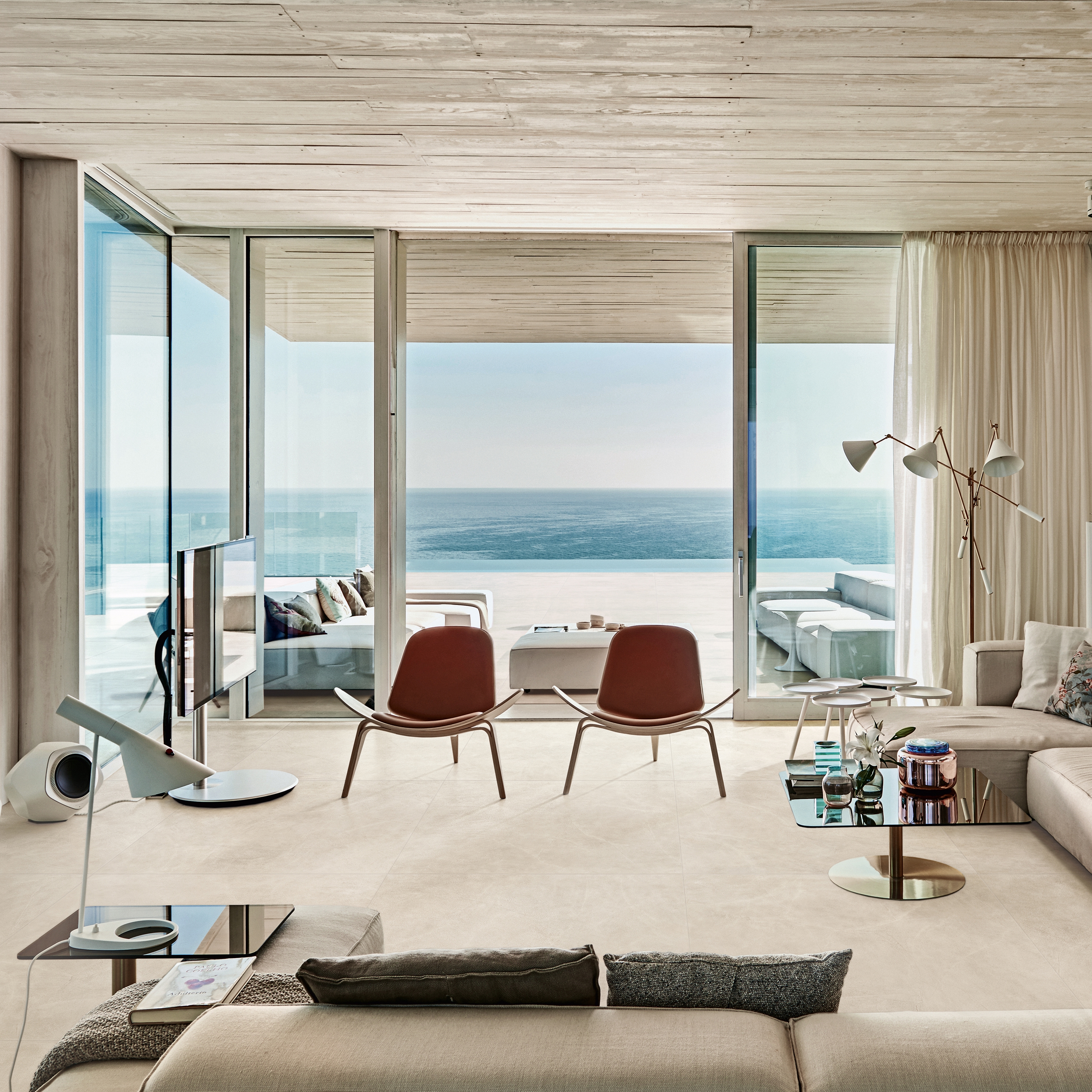 Read story Walk this way: Atlas Concorde