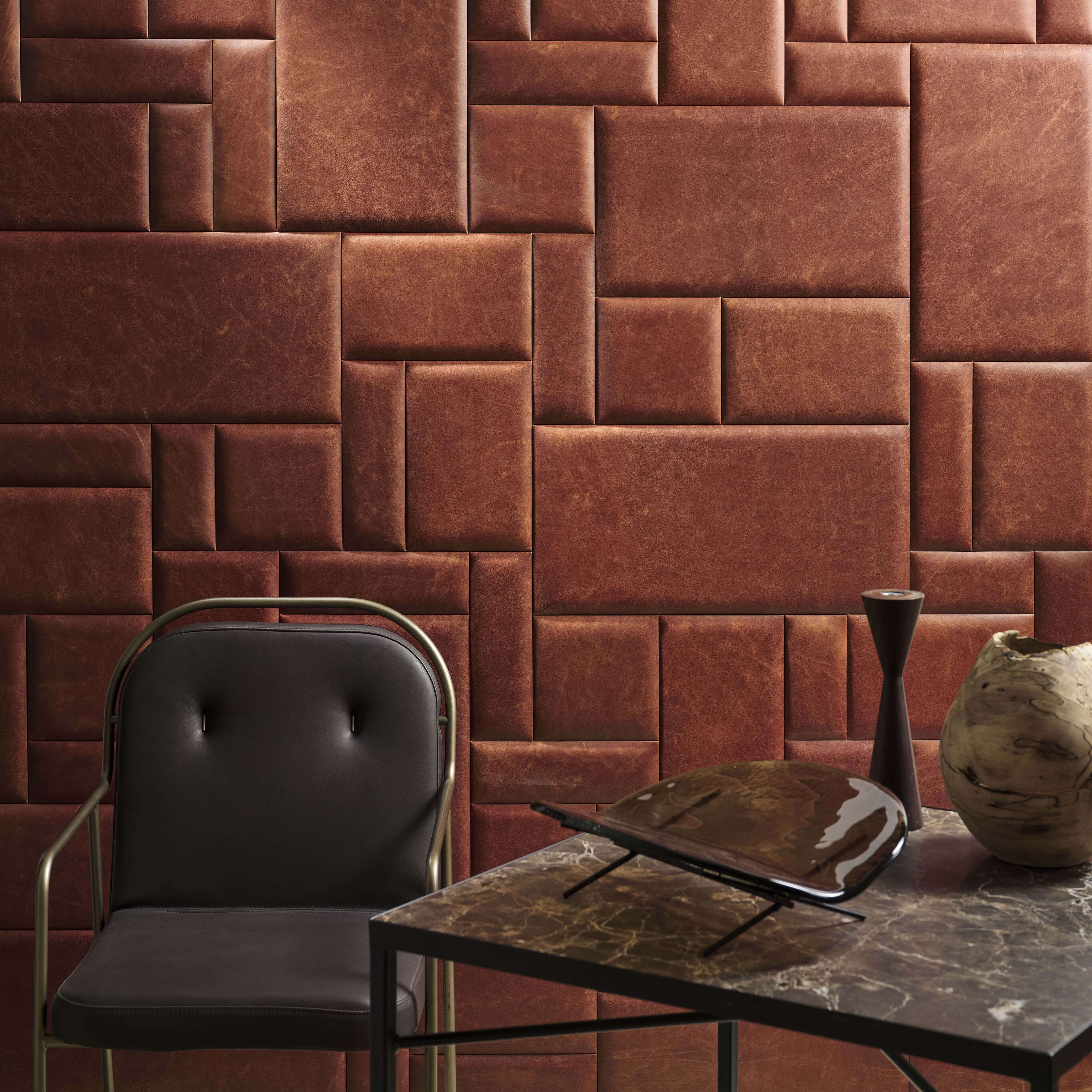 Read story Hell for leather: Studioart