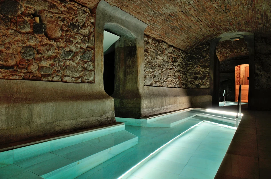 For the new spa at the Termes Victòria Spa Hotel in Caldes de Montbui in Catlonia, Arquetipus projectes arquitectònics utilised the space’s 250-year-old thermal water cistern. Photo: Ferran Robusté Cumplido