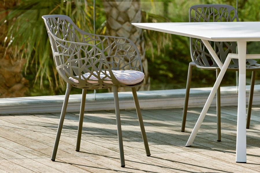 Based in Vestone near Italy’s Lake Garda, Fast enjoys glorious forested surroundings that feed the company’s drive to sustain the natural environment but also inform its furniture designs