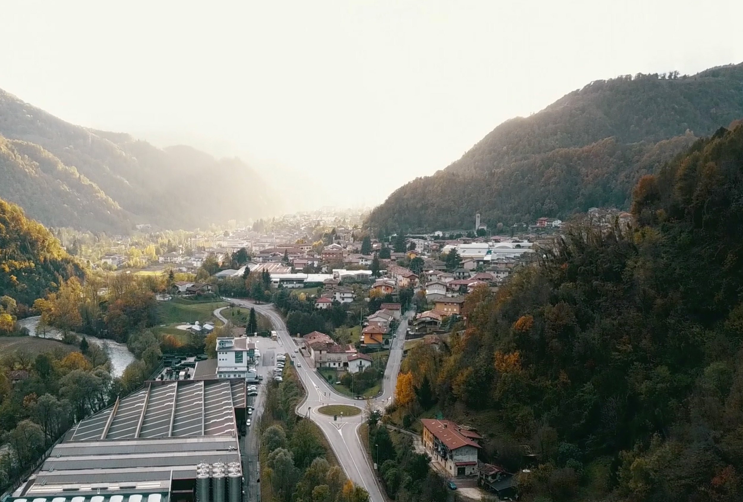 The verdant lakeland location is more than just inspiration for Fast. It is an area traditionally linked to metal processing, and the source, therefore, of its skilled workforce and principle materials