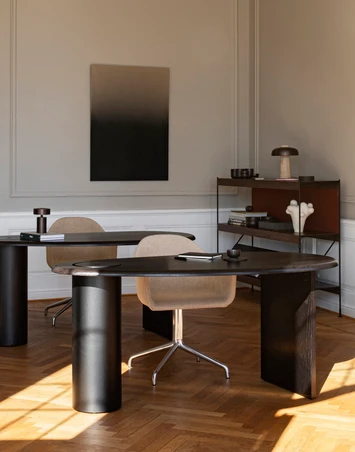 Holding its own as a one-off piece in homes and private offices, it can equally be used in duplicate, creating work ‘islands’. The curves make for a warmer co-working environment