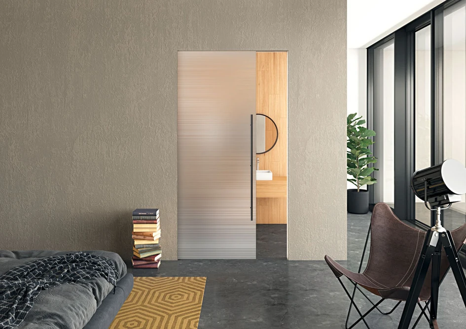 Minimalism thanks to frameless design: Belport is also available with a glass door leaf in addition to wooden door leaves. A retractable damper ensures gentle and automatic closing over the last few centimetres
