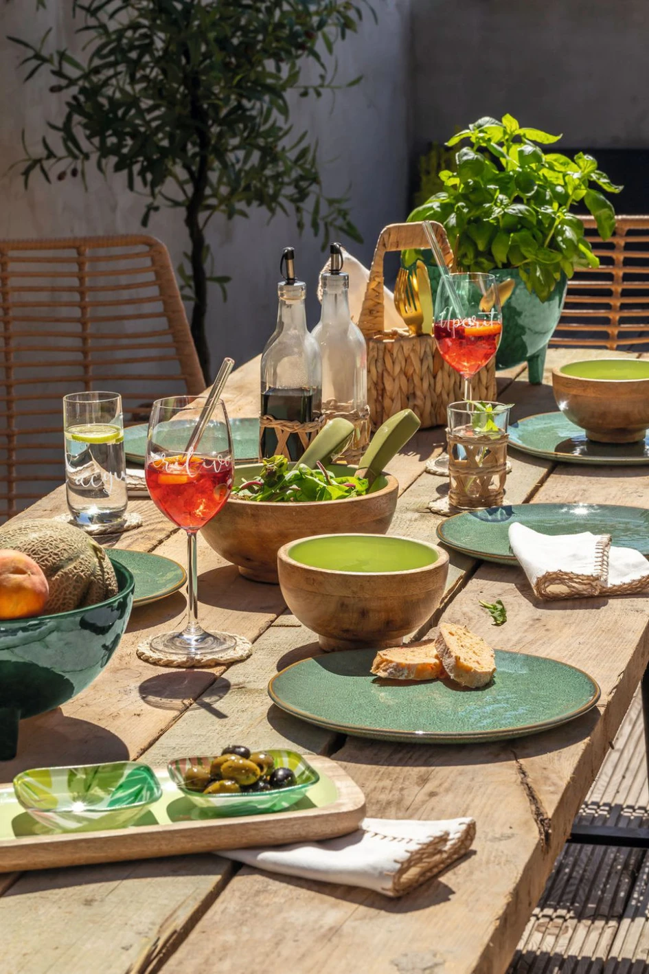 Die Liebe steckt im Detail: Der Schweizer Grosshändler Jamei weiss um die Trends rund um Home & Living. So zaubert sich jeden Tag ein bisschen Urlaub auf den Tisch